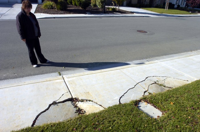 California subdivision in need of reapir